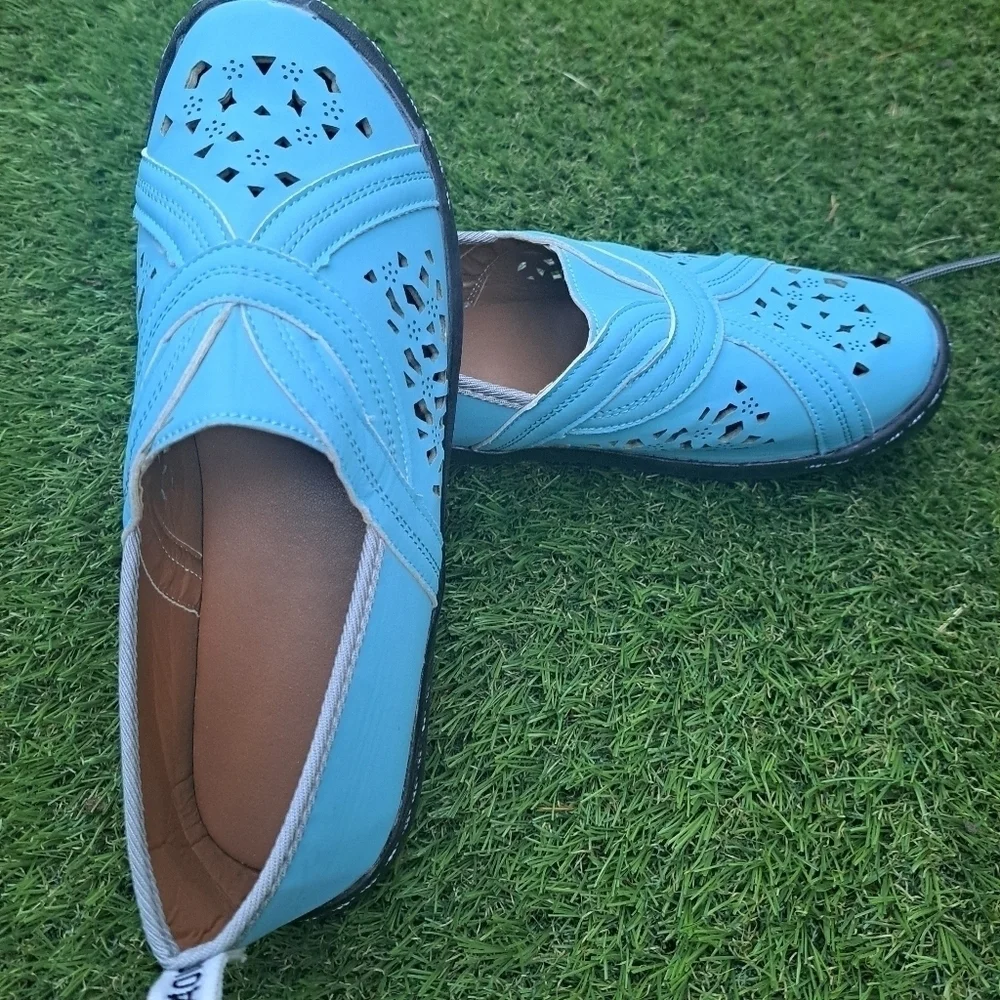 NEW J'Adior Baby Blue Slip On Flats  Size 7.5